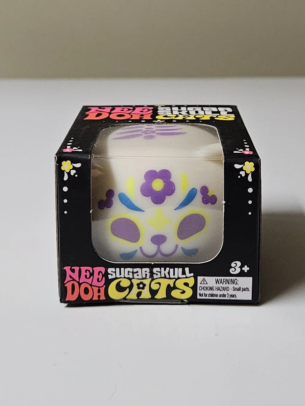 Scyhlling Needoh Sugar Skull Cat Glow In The Dark 100%   Authentic New Squishy